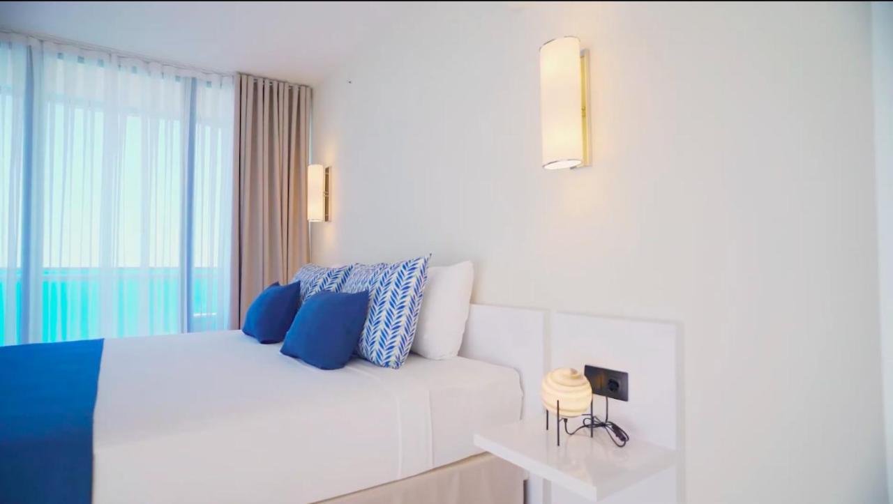 Aparthotel For Batumi Orbi City Exterior foto